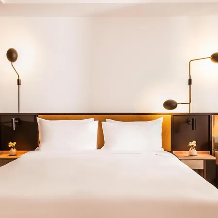 Kennedy 89 Unbound Collection Hyatt