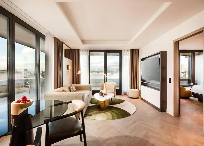 Kennedy 89 Unbound Collection Hyatt 4*