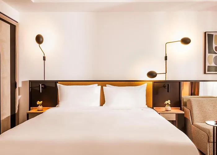 Kennedy 89 Unbound Collection Hyatt